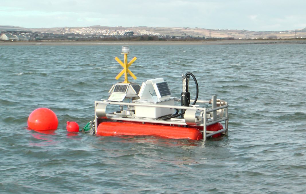 Water quality monitoring pontoon